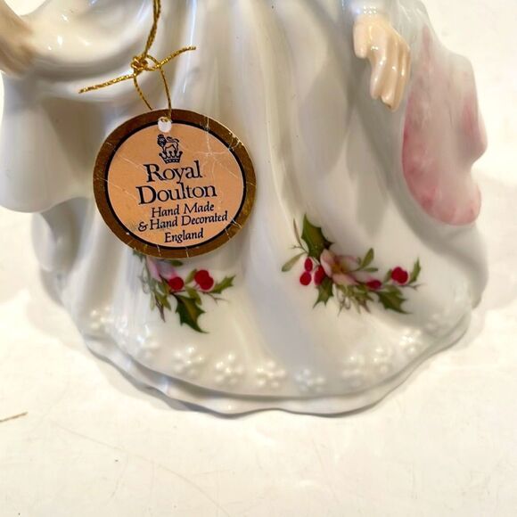 Royal Doulton Figure December Month Victorian HN 3329 Porcelain Figurine - Picture 8 of 10